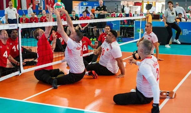 T Rkiye Oturarak Voleybol Milli Tak M Ma Lubiyet Ile Ba Lad Erkek